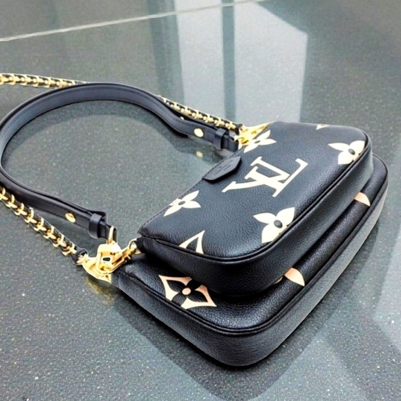 ✨️( Beautiful Condition) Authentic Louis Vuitton Multi pochette (Full Set) - Picture 6 of 16